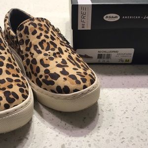 dr scholl's no chill sneaker leopard